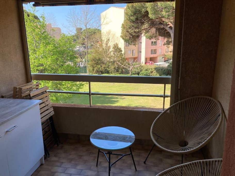 : T2 Au Port St Pierre Apartment Hyeres