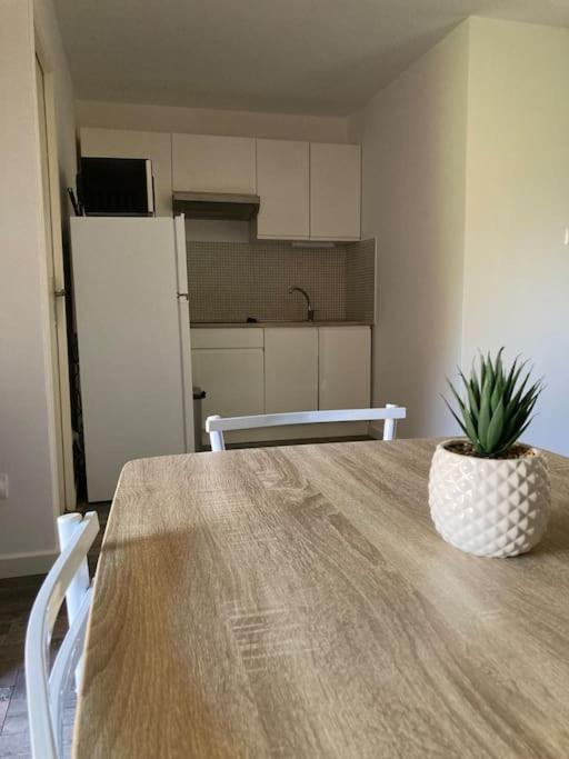 Apartment : T2 Au Port St Pierre